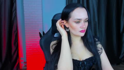 Snapshot of queenaliss chatting on 01.10.25 Your world and the universe Aliss online show from 01.10.25