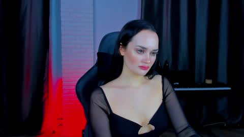 Snapshot of queenaliss chatting on 02.04.25 Your world and the universe Aliss online show from 02.04.25