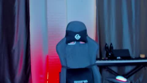 Snapshot of queenaliss chatting on 02.07.25 Your world and the universe Aliss online show from 02.07.25