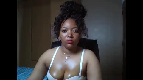 Snapshot of queenbebony2 chatting on 05.04.26 Queenbebony2 online show from 05.04.26