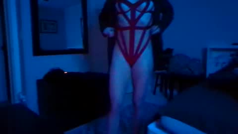 queenbee6269 online show from 12.15.24