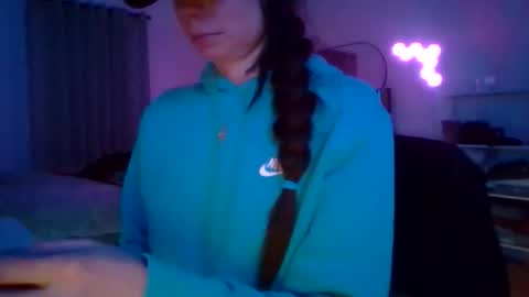 queenbee6269 online show from 01.16.26