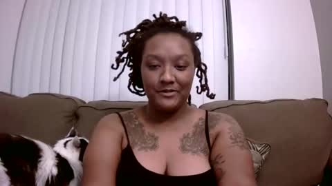 Queen Chief online show from 03.31.26