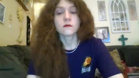Snapshot of queencrimsonlvx chatting on 05.06.26 queencrimsonlvx online show from 05.06.26