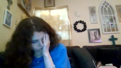 Snapshot of queencrimsonlvx chatting on 07.24.26 queencrimsonlvx online show from 07.24.26
