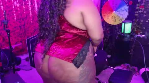 Queen Cherise Roze online show from 03.11.26