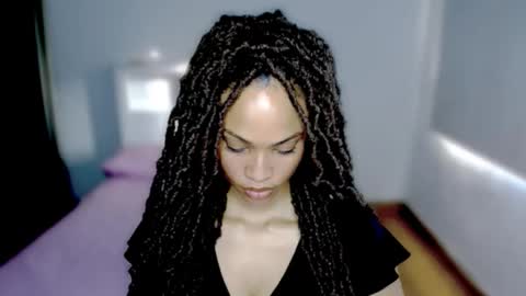 Snapshot of queendom_ing chatting on 10.23.25 Sweet Goddess online show from 10.23.25