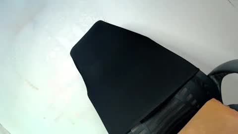 just call me QUEEN and ill be there online show from 10.09.25