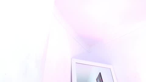 Snapshot of queenie_star chatting on 01.18.25 Maria Del Mar online show from 01.18.25