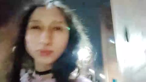 QUEENJEENN online show from 10.12.25