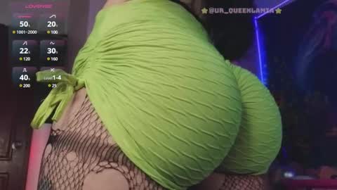 Snapshot of queenlamia chatting on 02.17.25  Taurus online show from 02.17.25