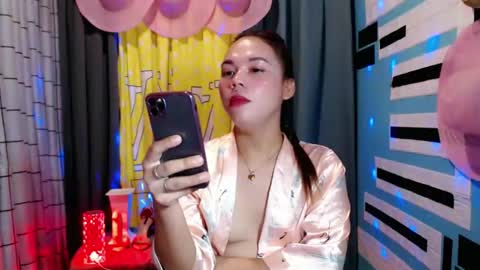 Snapshot of queenlust381213 chatting on 12.11.24 queenlust381213 online show from 12.11.24