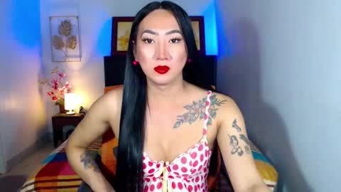 Snapshot of queenmistressts chatting on 02.04.25 QUEEN online show from 02.04.25