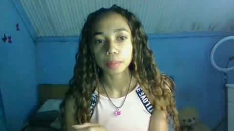 queennih online show from 11.06.25