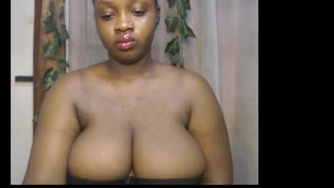 Snapshot of queenofalltest chatting on 03.03.26 Zoey online show from 03.03.26