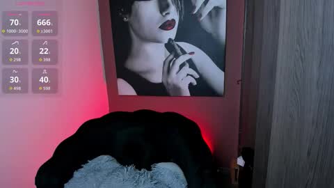 Snapshot of queenofhaze chatting on 01.31.26 you may simply address Me with Your Grace online show from 01.31.26