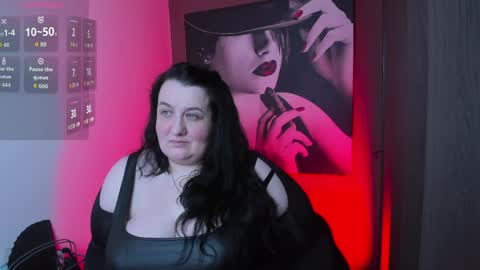 Snapshot of queenofhaze chatting on 05.04.26 you may simply address Me with Your Grace online show from 05.04.26