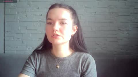 QueenOfModels online show from 02.16.26