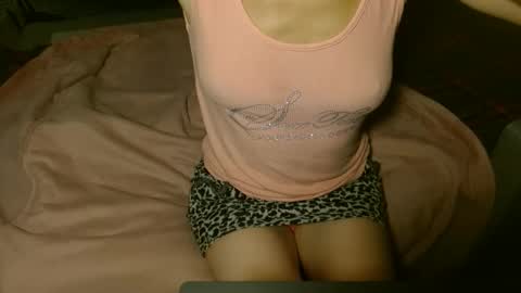 queenoftenderness online show from 09.17.25