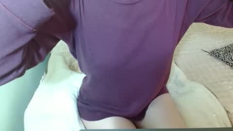 Snapshot of queenoftenderness chatting on 02.09.26 queenoftenderness online show from 02.09.26