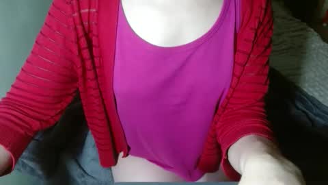 Snapshot of queenoftenderness chatting on 02.19.26 queenoftenderness online show from 02.19.26