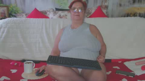 Snapshot of queenpammy chatting on 01.22.25 QueenPammy online show from 01.22.25