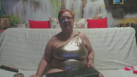 Snapshot of queenpammy chatting on 02.09.25 QueenPammy online show from 02.09.25