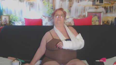 Snapshot of queenpammy chatting on 03.05.25 QueenPammy online show from 03.05.25