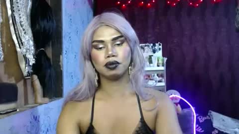 Snapshot of queenpinayebony_xx chatting on 03.29.26 queenpinayebony_xx online show from 03.29.26
