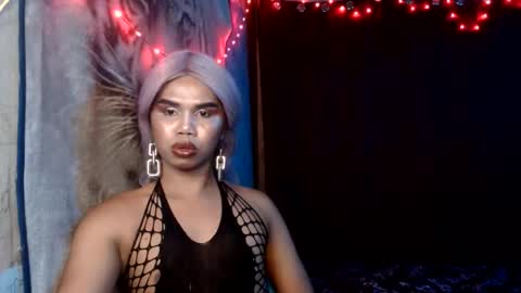 Snapshot of queenpinayebony_xx chatting on 05.28.26 queenpinayebony_xx online show from 05.28.26