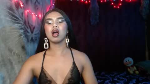 Snapshot of queenpinayebony_xx chatting on 05.29.26 queenpinayebony_xx online show from 05.29.26