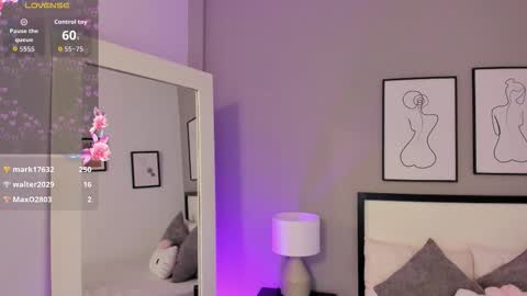 Snapshot of queenrose___ chatting on 01.31.26 Queen Rose online show from 01.31.26