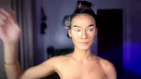 Snapshot of queenvalentinats chatting on 10.14.25 ValentinaMoone online show from 10.14.25