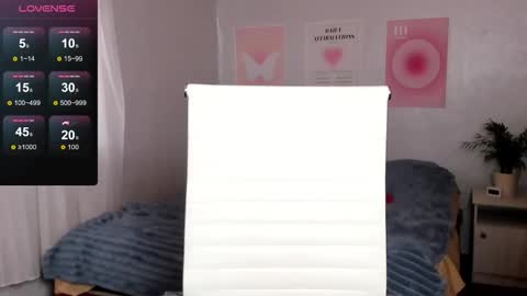 Anna online show from 03.26.26