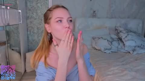 Snapshot of quennacindy chatting on 11.12.25 Teri My favorite vibes 77 101 222 666 online show from 11.12.25