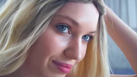Fiona online show from 03.08.25