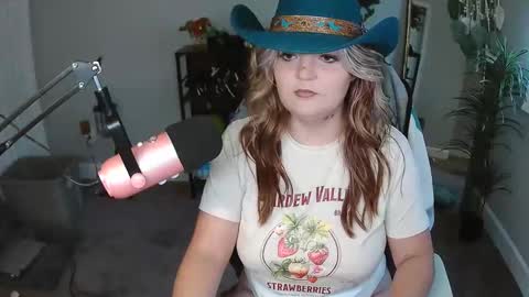 Snapshot of quervoqueen1 chatting on 05.24.26 Bri online show from 05.24.26