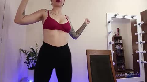 Snapshot of quiet_smile chatting on 10.15.25 quiet_smile online show from 10.15.25