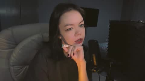 Snapshot of quietluxury chatting on 02.28.26 quietluxury online show from 02.28.26