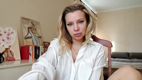 Snapshot of qurli24 chatting on 02.26.25 qurli24 online show from 02.26.25