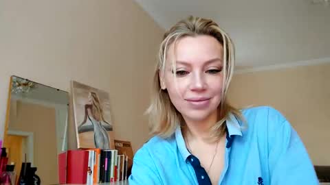 Snapshot of qurli24 chatting on 02.26.25 qurli24 online show from 02.26.25