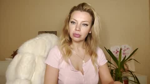 Snapshot of qurli24 chatting on 03.08.25 qurli24 online show from 03.08.25