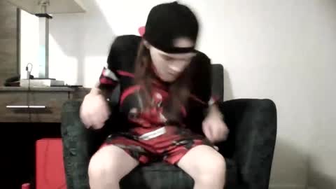 r_monkey583 online show from 10.23.25