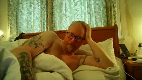 Snapshot of r_o_h_a_n_r_o_o_m chatting on 03.16.26 r_o_h_a_n_r_o_o_m online show from 03.16.26