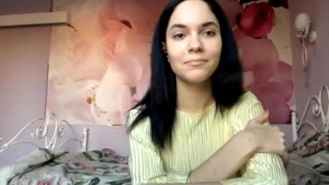 Snapshot of rachaltalib chatting on 11.11.25 Ari online show from 11.11.25