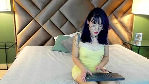  Rachel  online show from 04.30.26