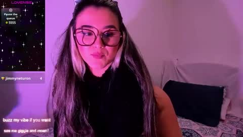 Snapshot of rachel_fo chatting on 12.19.24 Rachel Foss online show from 12.19.24