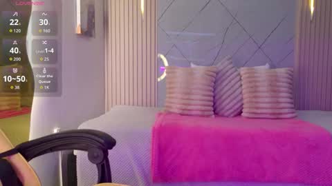 Snapshot of rachel_rivera99 chatting on 10.19.25 rachel_rivera99 online show from 10.19.25