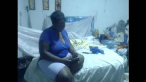 Snapshot of rachelexoticgirl chatting on 10.14.25 rachelexoticgirl online show from 10.14.25