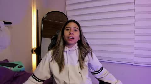 Rachell online show from 10.03.25